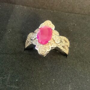 Elegant Silver and Pink Gemstone Ring